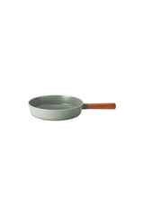 Fika Döküm Tava 24 Cm Gri, ahşap saplı, yuvarlak, alüminyum malzeme