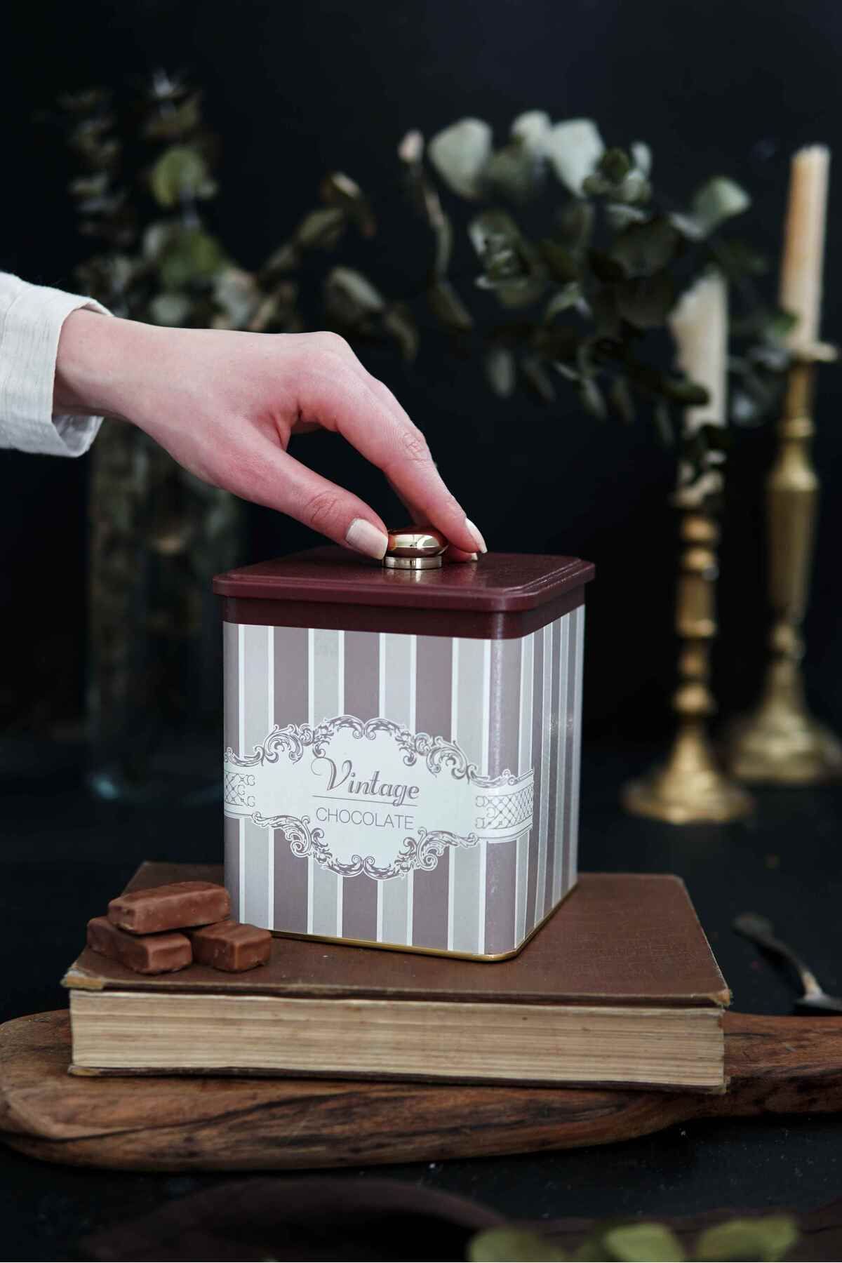 Elegance Chocolate