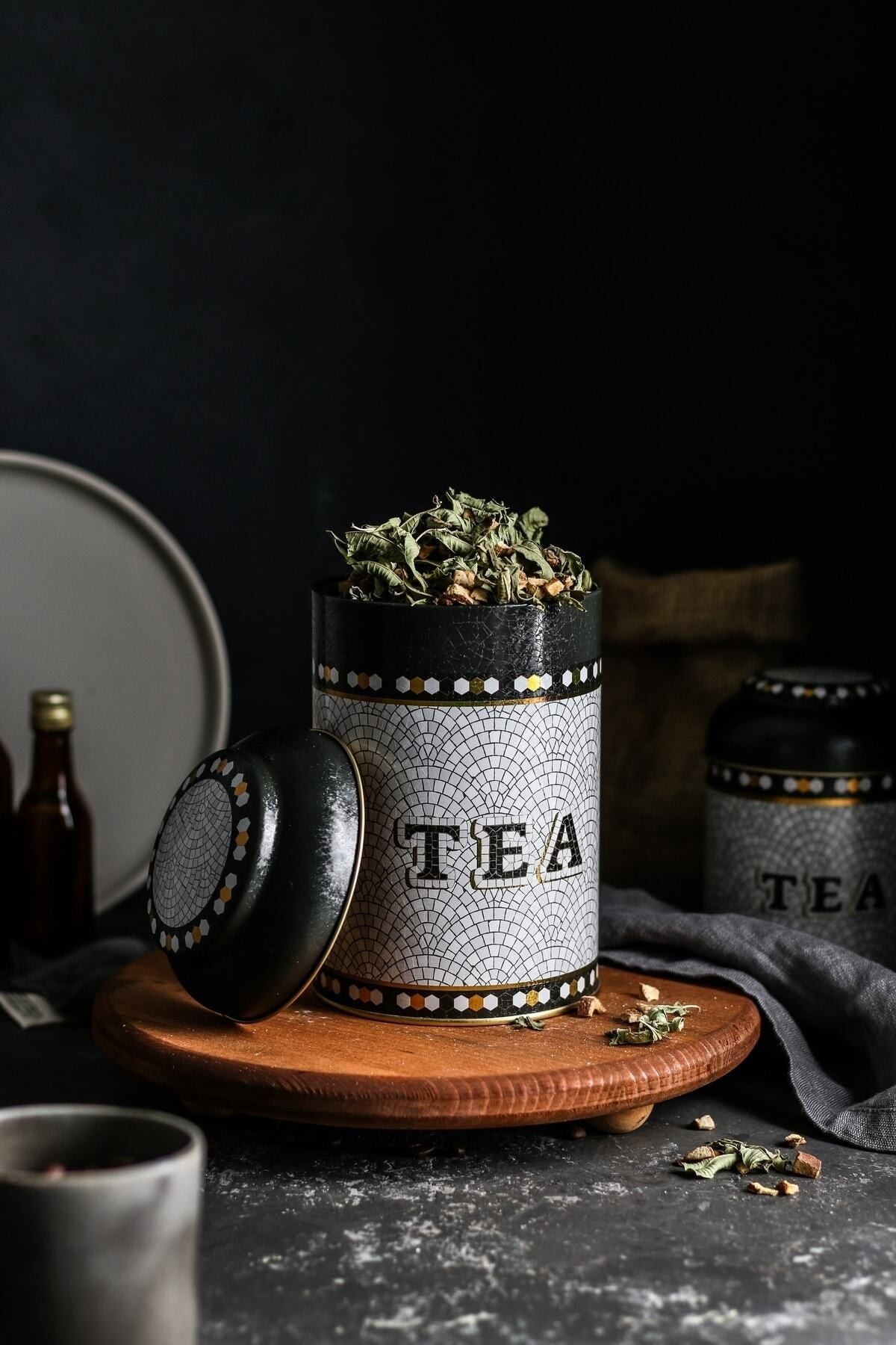 Mosaic Tea