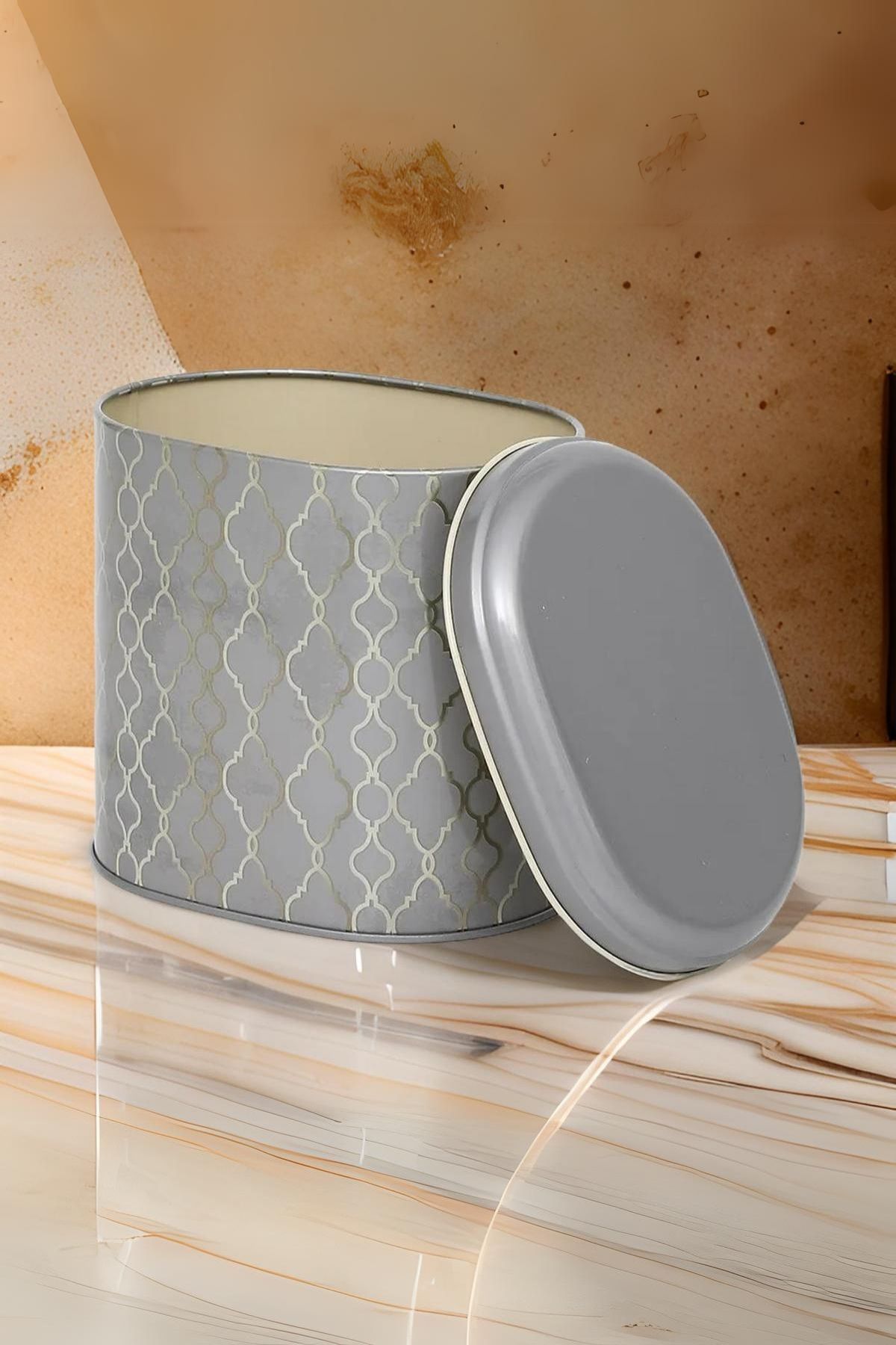 Trellis Old Grey