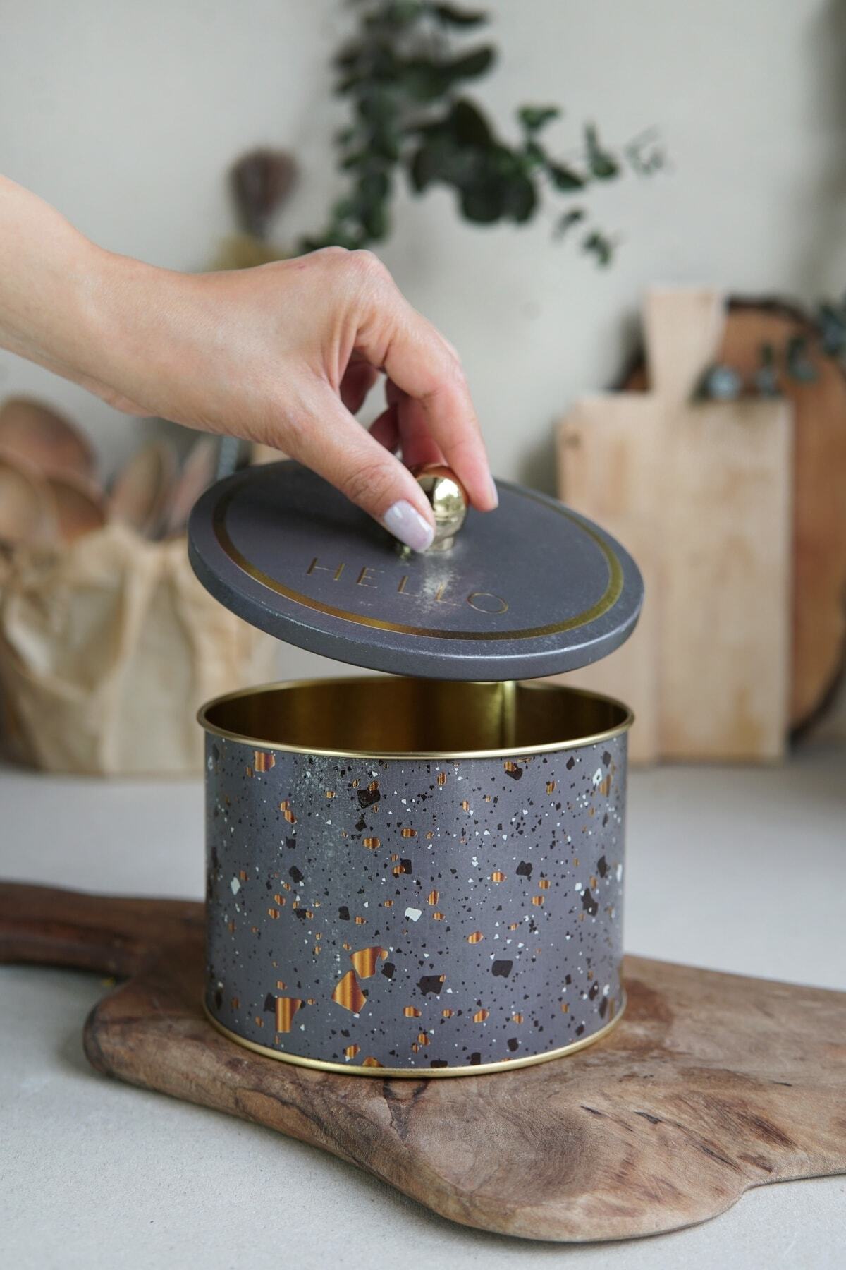 Evle Yuvarlak Kutu, Ø140x100 mm, Topuz Kulplu, 1,3  lt, Young Soldier