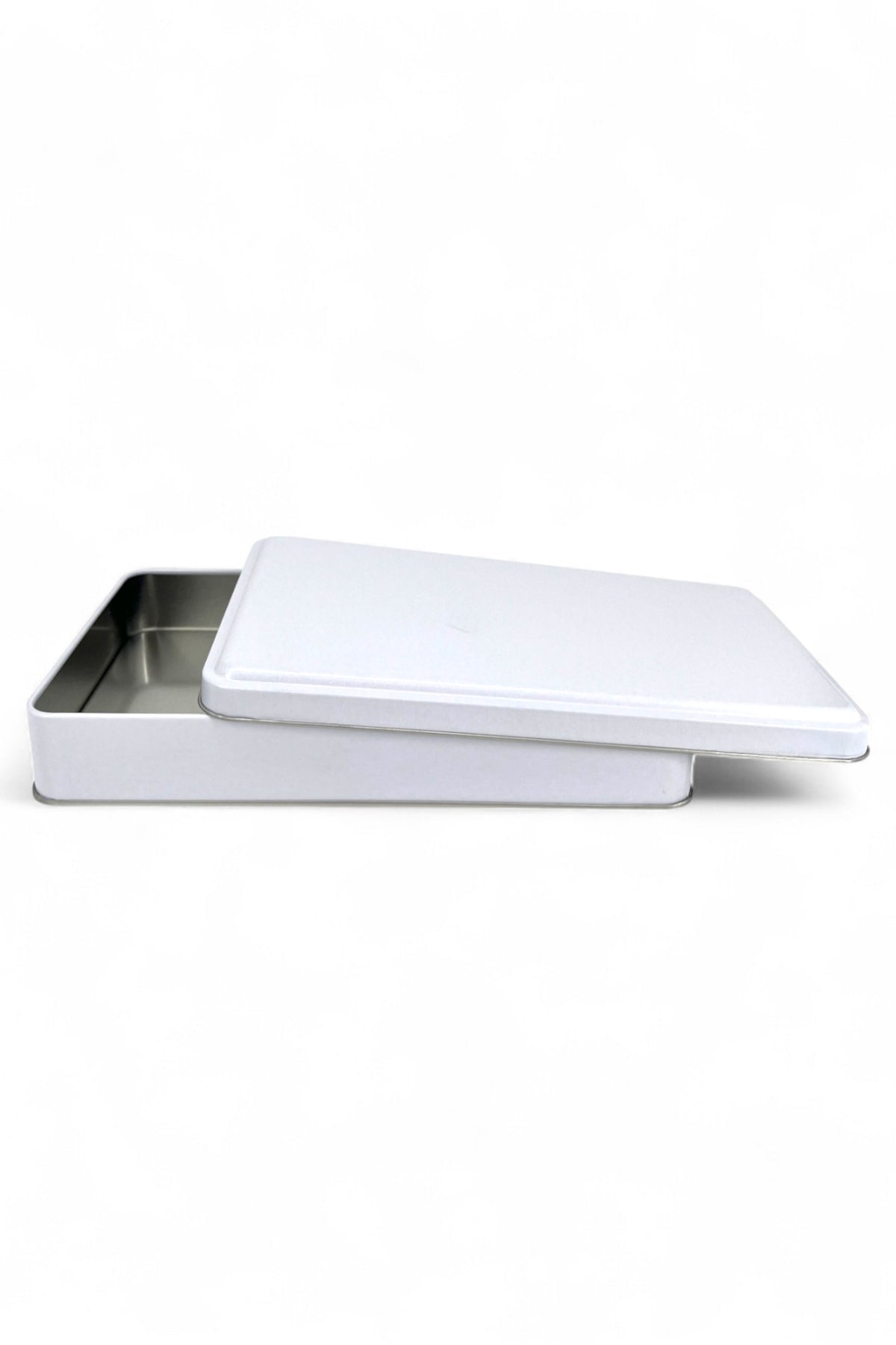 Kontensan 300x200x57 mm Metal Kapaklı Baskısız Metal Kutu, Mat Beyaz, 25 Adet