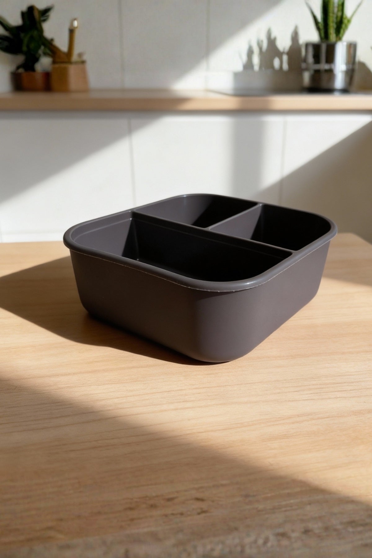 Evle 3 Bölmeli Silikon Saklama Kabı – Kapaklı, Sızdırmaz, Öğün & Lunch Box