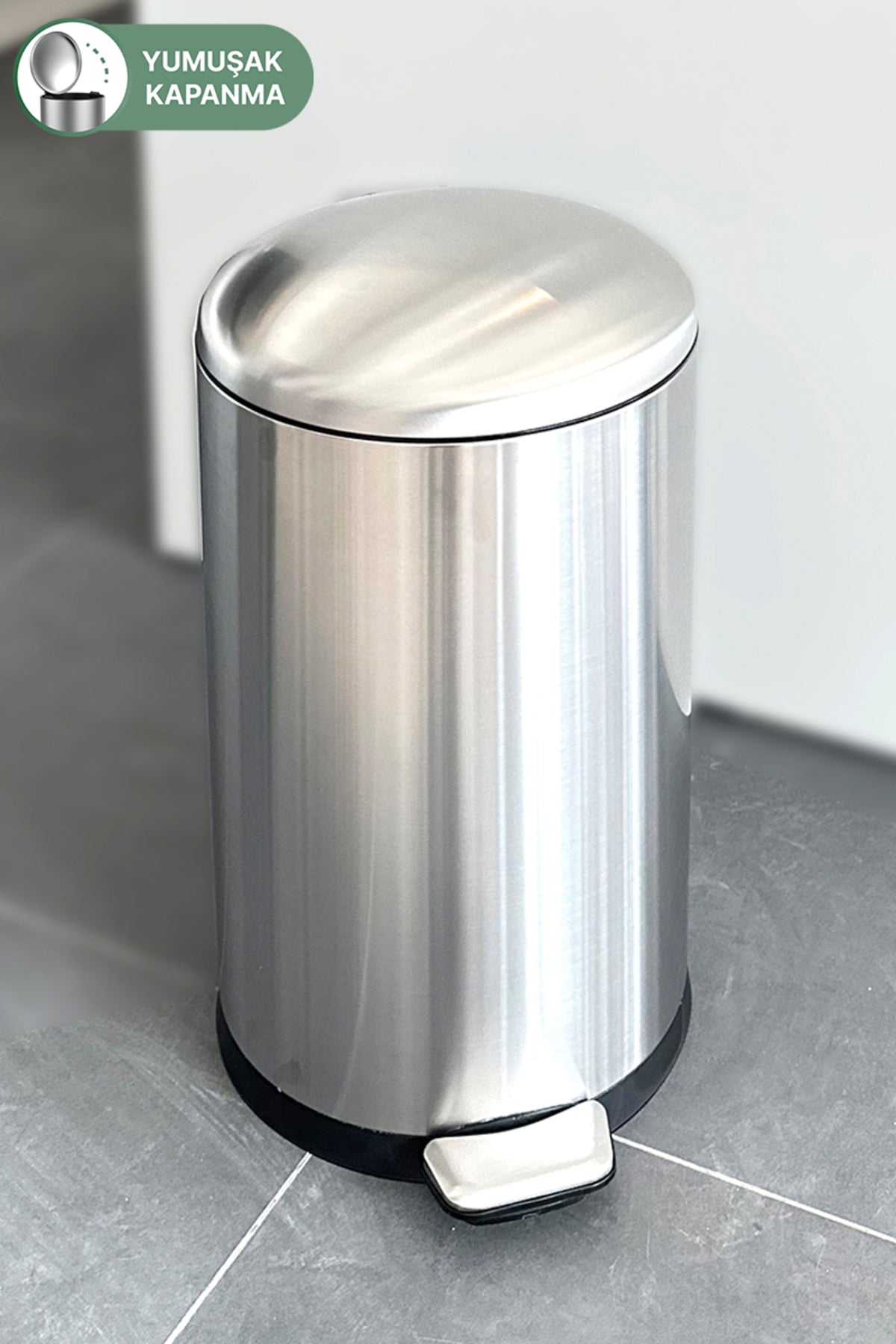 Primanova Bombe Kapaklı Yumuşak Kapanan Çelik Çöp Kovası 40 LT - Inox