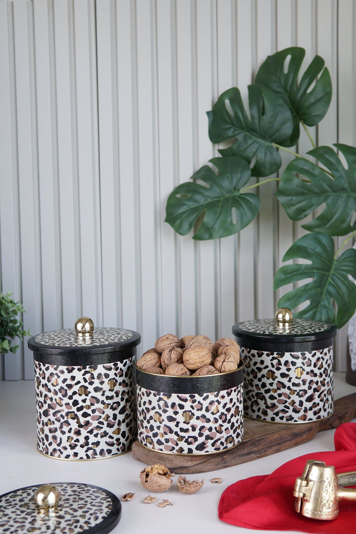 Leo Desenli Metal Saklama Kabı Seti - 3'lü Set (1,3 Lt - 1,7 Lt - 2,1 Lt) ERB30V4