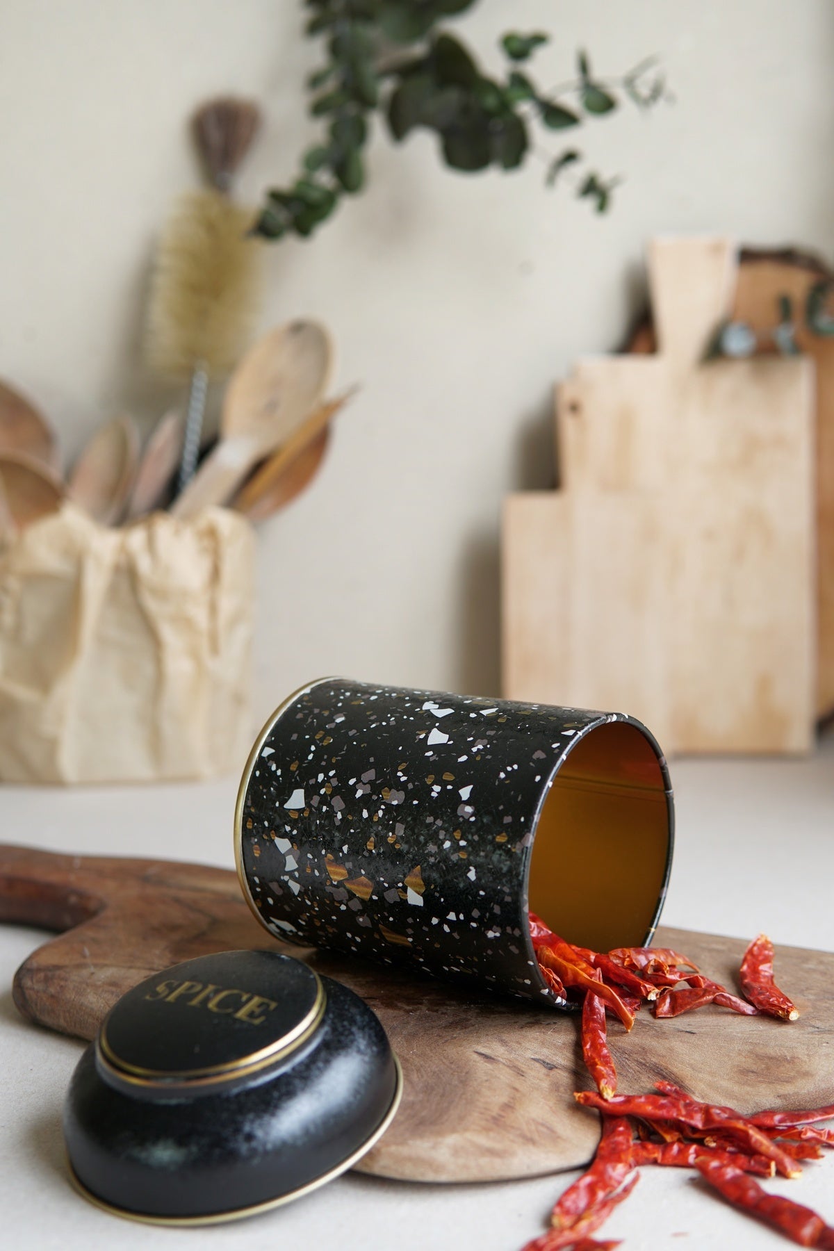 Yuvarlak Metal Saklama Kabı, Ø 9 x 11 cm, Kubbe Kapak, 0,6 lt