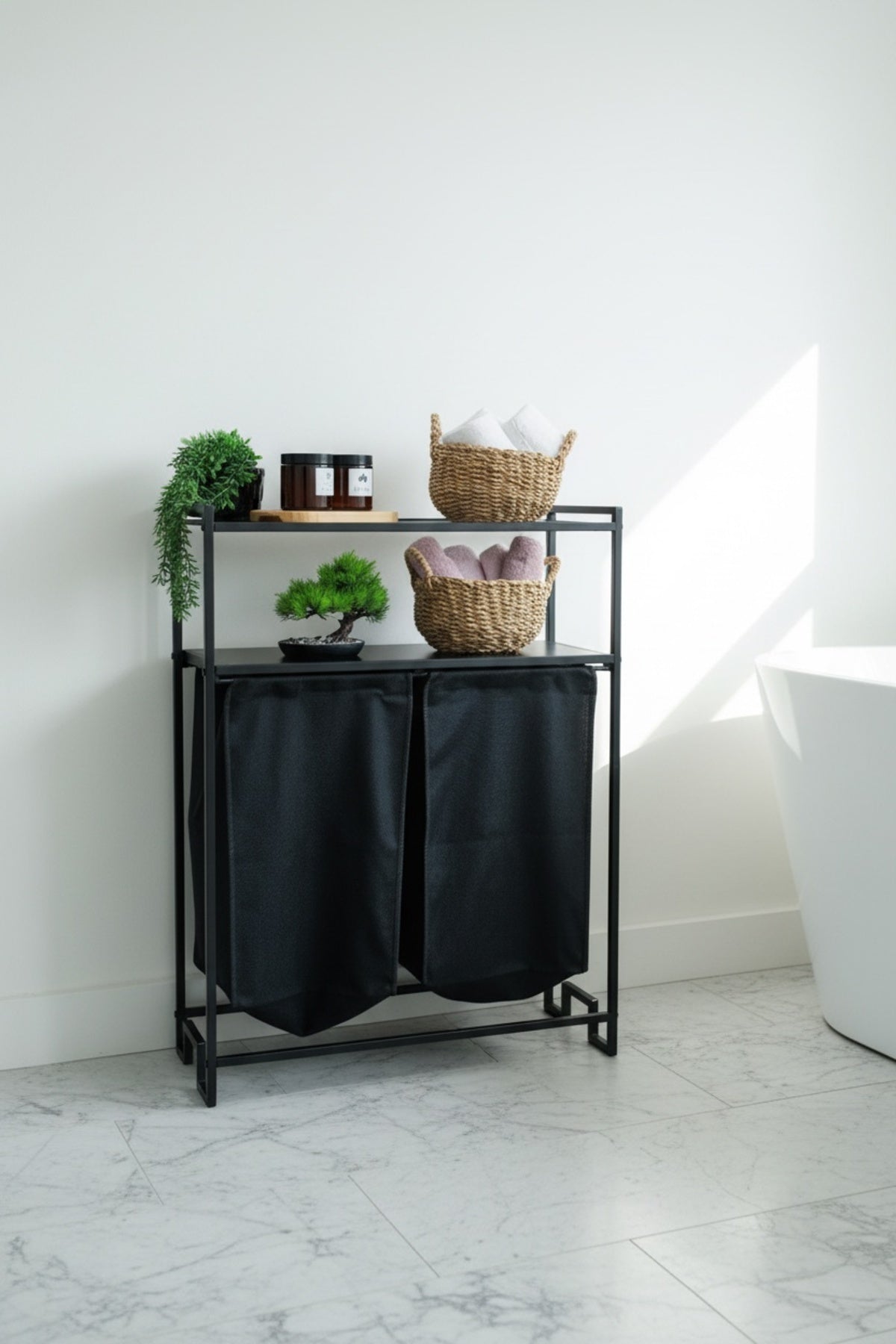 Banyo/Çamaşır Odası için 2 Raflı, 2 Bölmeli Metal Çamaşır Sepeti ve Düzenleyici Raf Ünitesi - Siyah