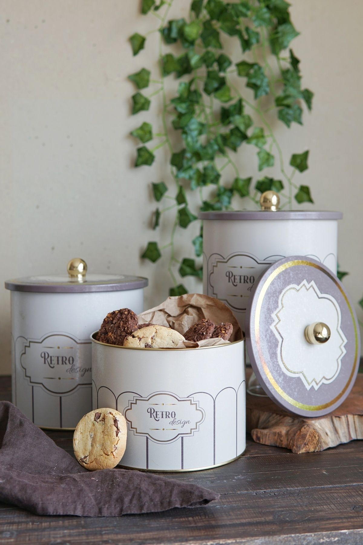 Retro Desenli Metal Saklama Kabı Seti - 3'lü Set (2,9 Lt - 3,5 Lt - 4,1 Lt) ERB31U6