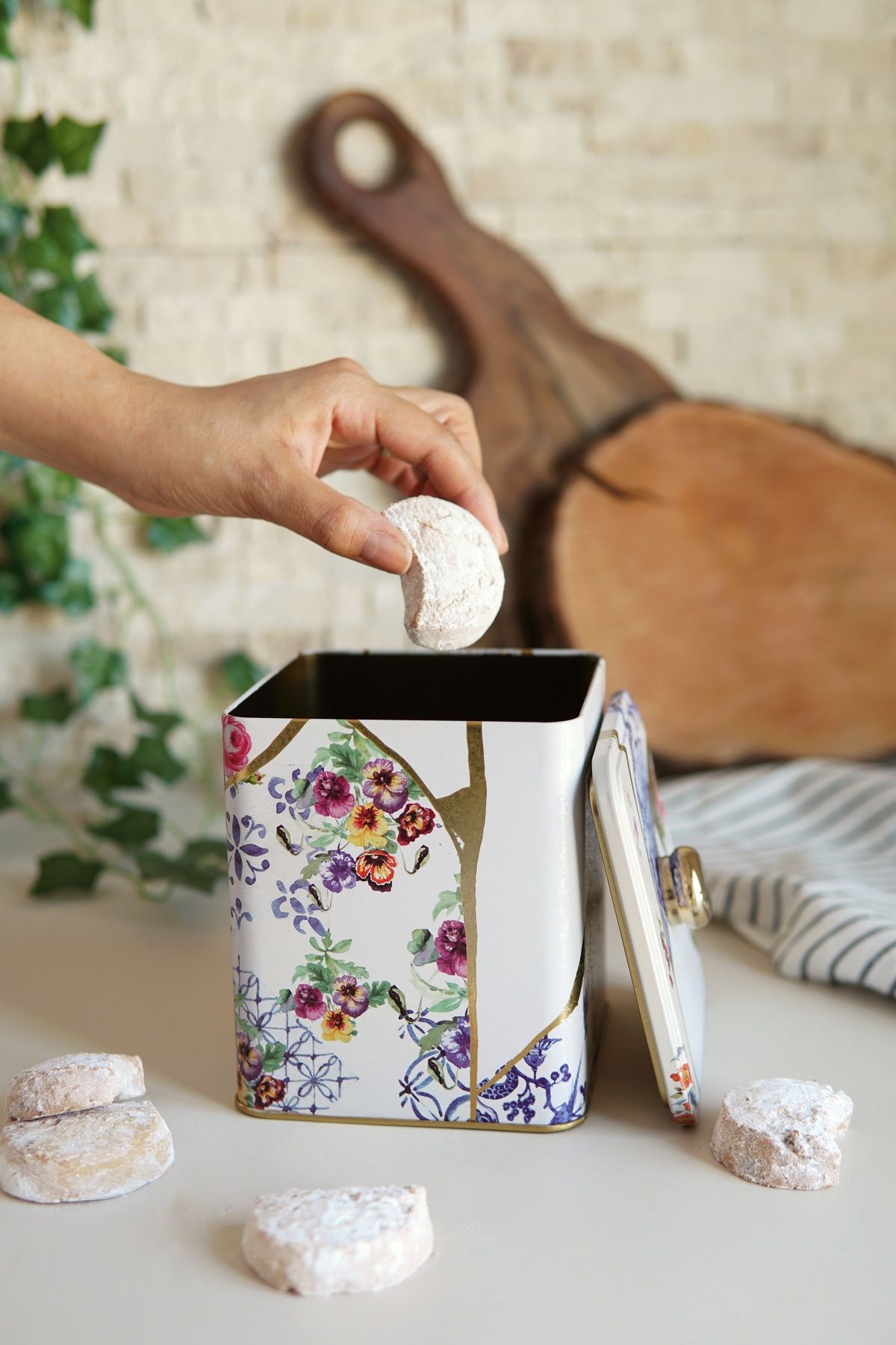 Er023-u5 Kint Sugi Desenli Kare Metal Saklama Kabı 12x12 Cm