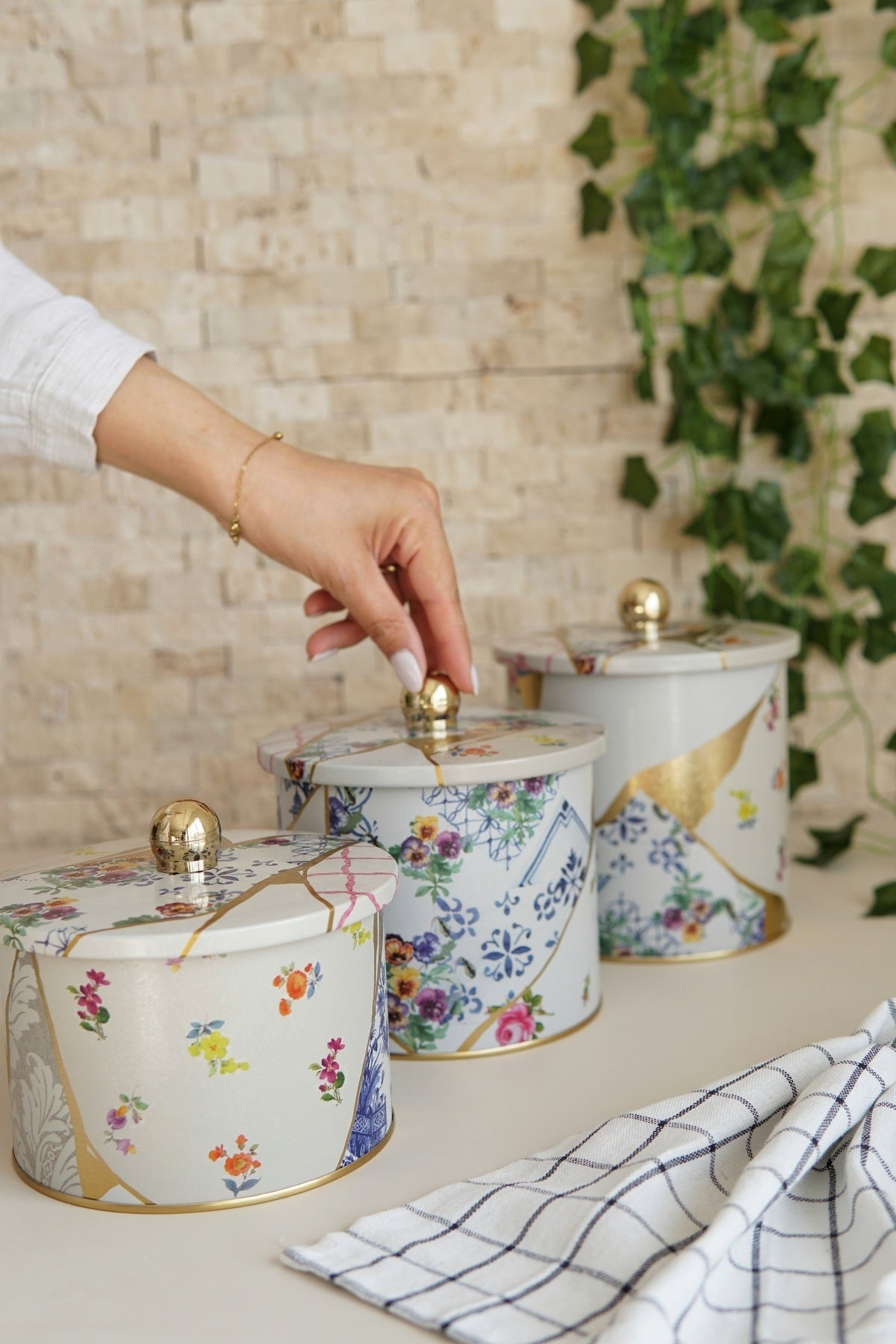 Yuvarlak Kutu Ø140, Topuz Kulp, 3 lü Set