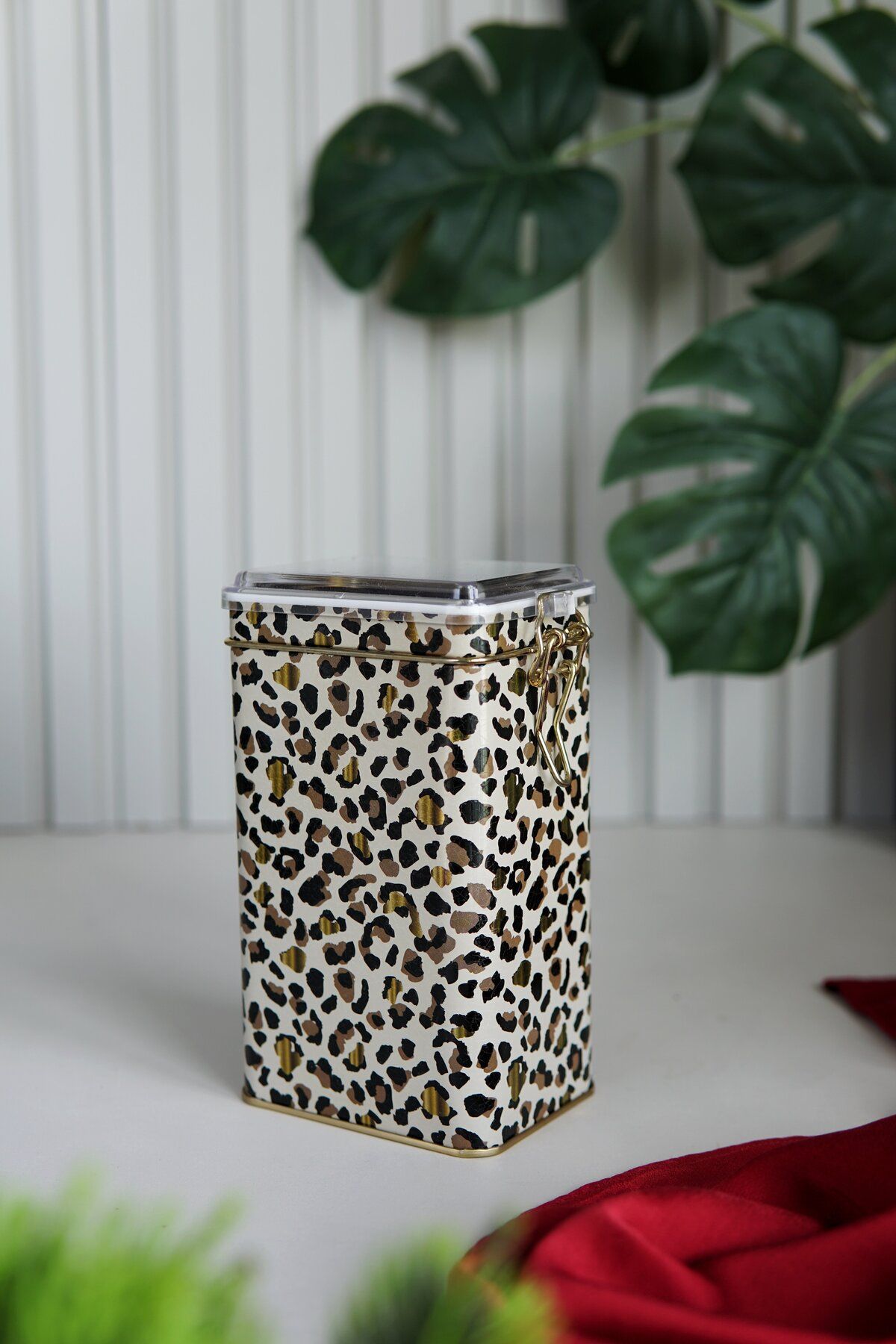 Er048-v4 Leo Desenli Dikdörtgen Metal Saklama Kabı 8x10 Cm