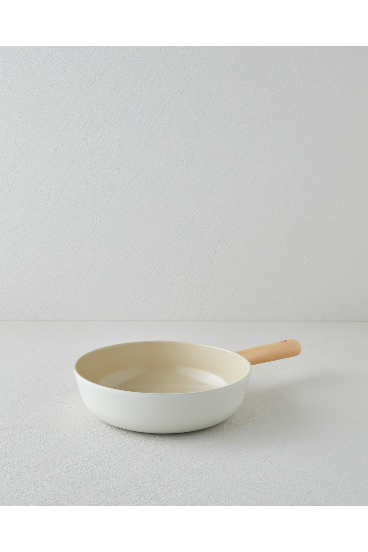 Neoflam D-NEOF126W Fika Alüminyum Döküm Wok Tava 26Cm Bej