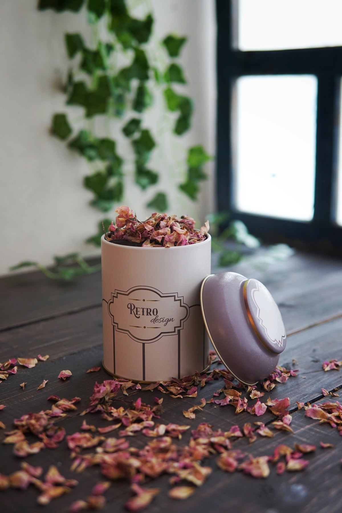 Yuvarlak Metal Saklama Kabı, Ø 9 x 11 cm, Kubbe Kapak, 0,6 lt