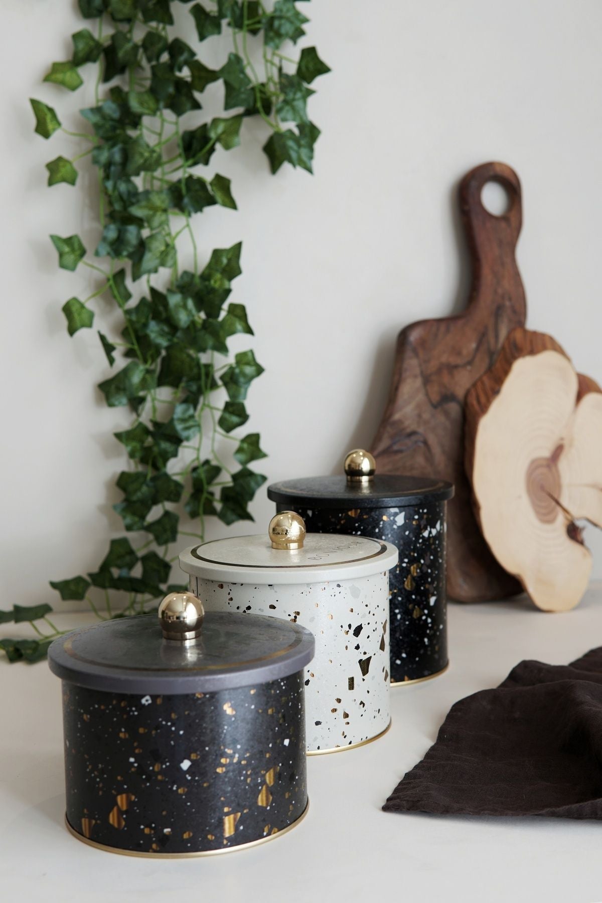 Terrazzo Desenli Metal Saklama Kabı Seti - 3'lü Set (1,3 Lt - 1,7 Lt - 2,1 Lt) ERB30U4