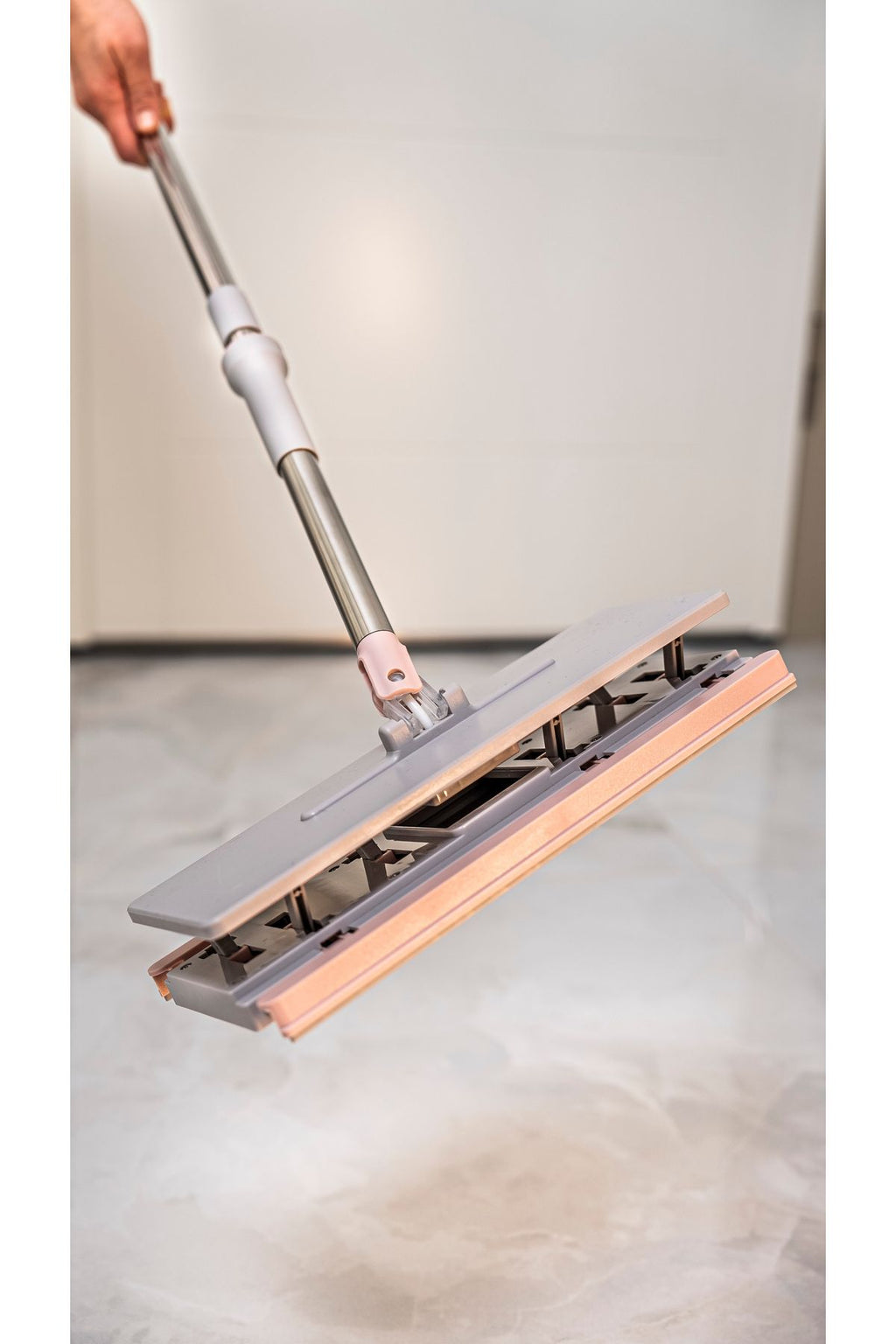 Click Mop, Akıllı Mop Paleti – Paslanmaz Çelik Saplı, Katlanabilir Mikrofiber Temizlik Aparatı
