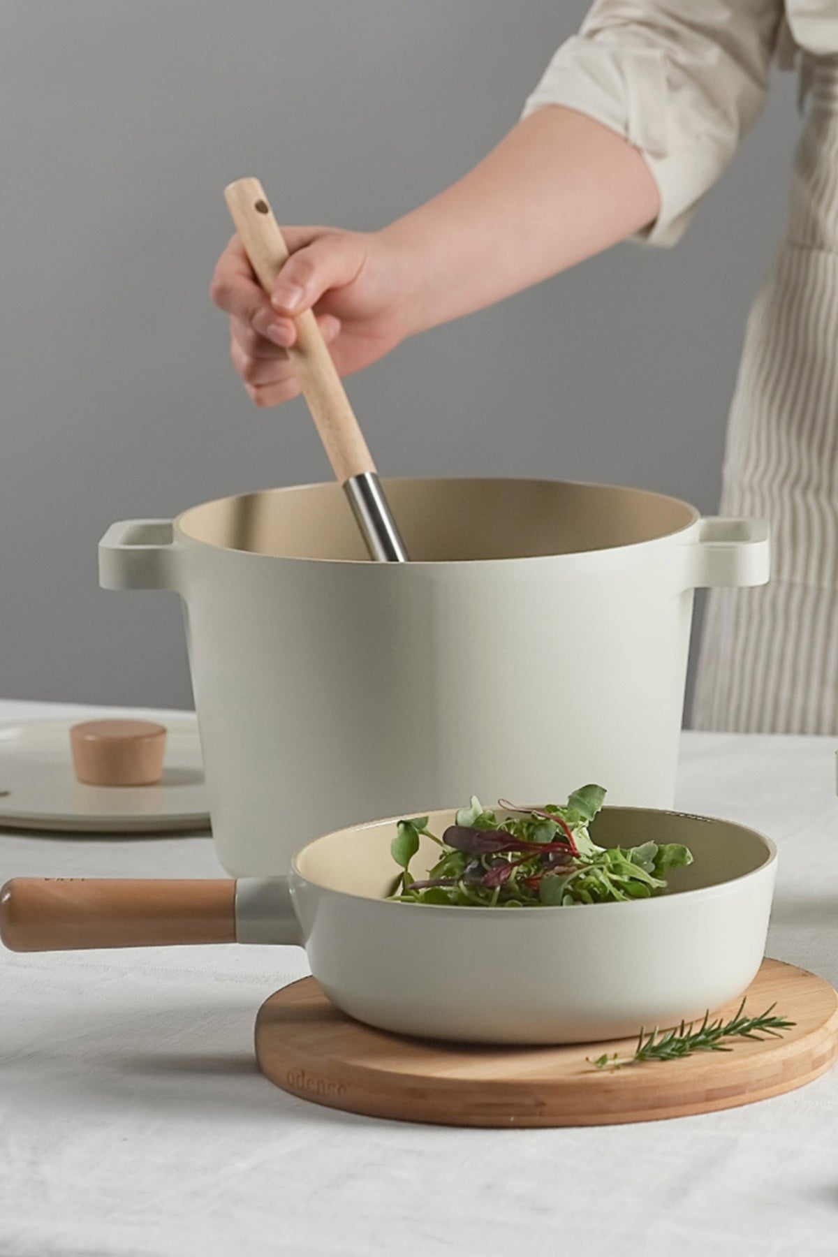 Fika Cam Kapaklı Alüminyum Döküm Derin Tencere 26cm, Bej