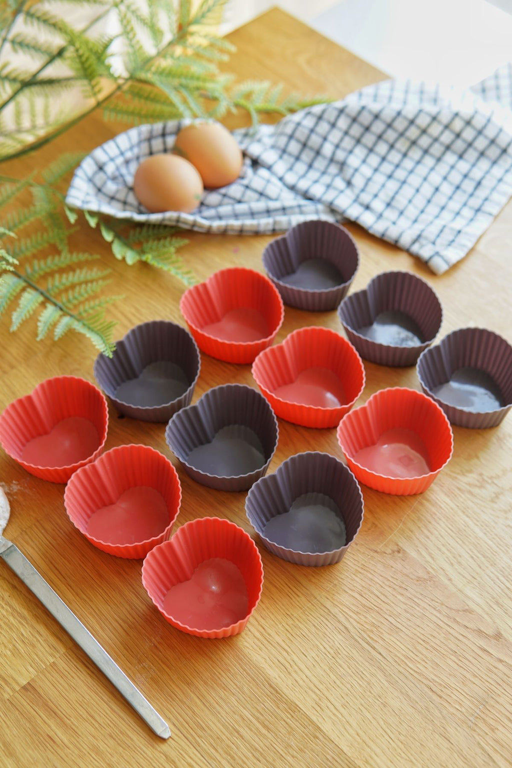 12'li Kalp Şekilli Silikon Muffin Kalıbı, Platinum Silikon