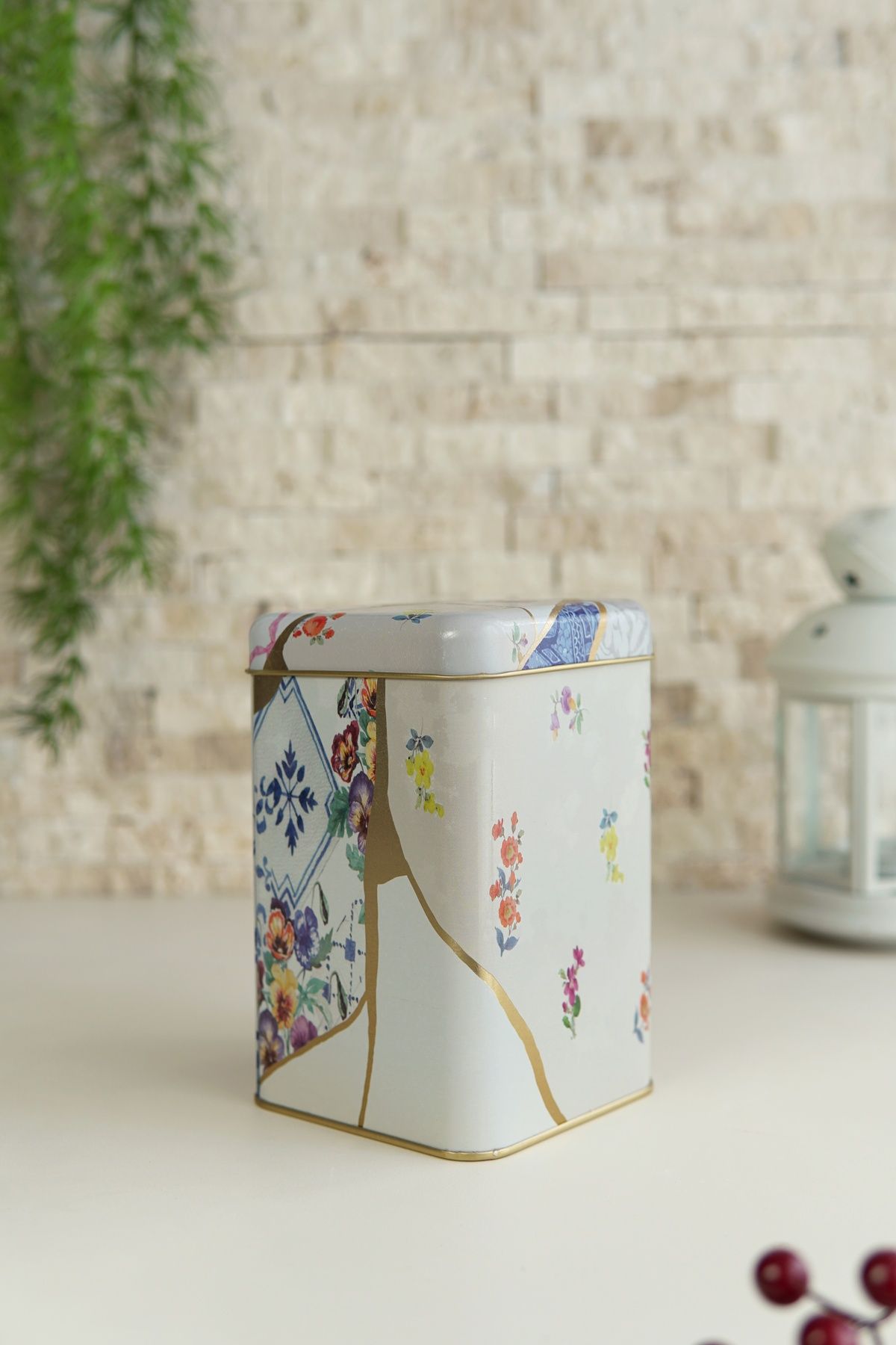 Er022-3ı Kint Sugi Rose Desenli Kare Metal Saklama Kabı 11x11 Cm