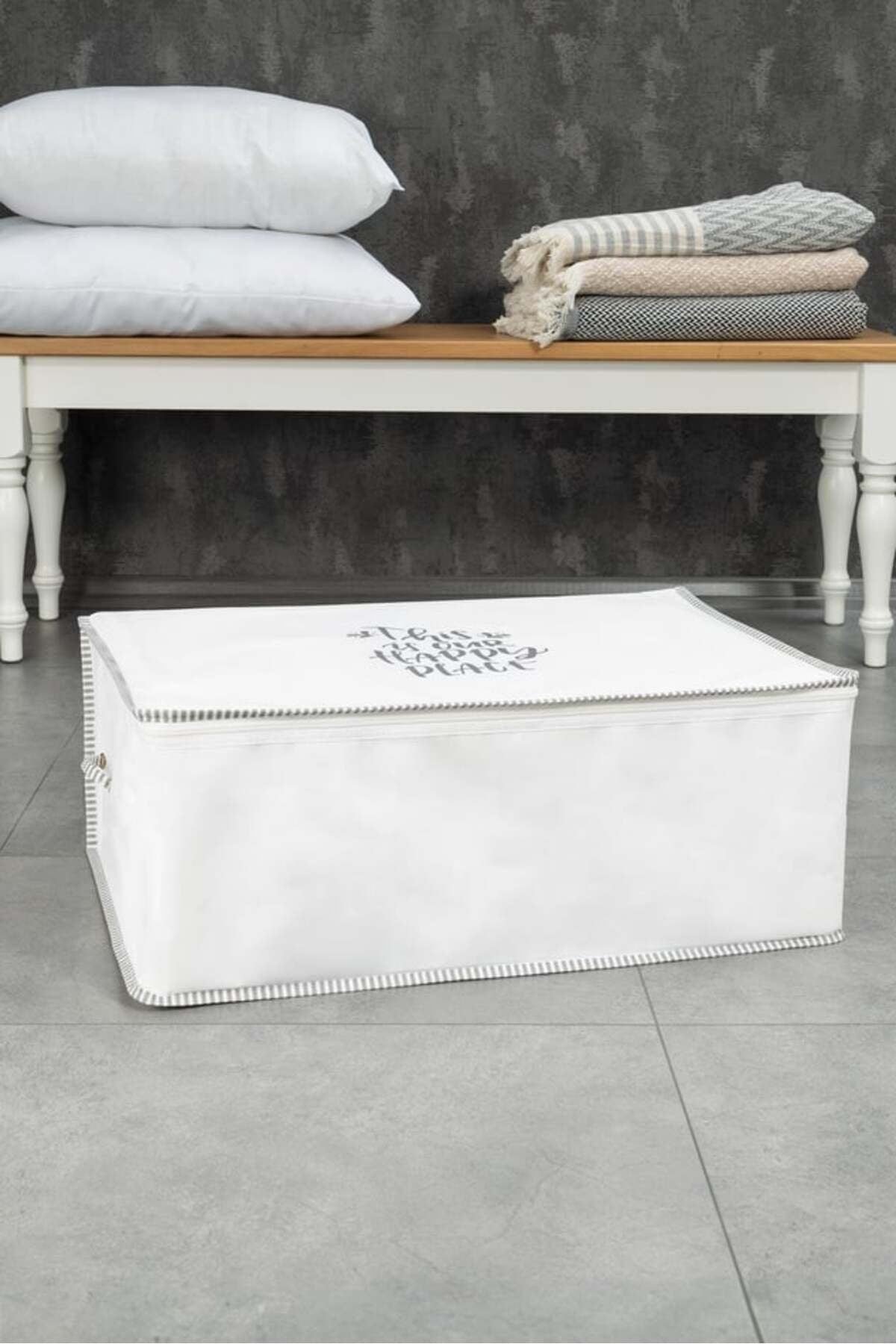1 Adet Baskılı İpli Yastık Kıyafet Hurcu 52 x 28 x 22 cm