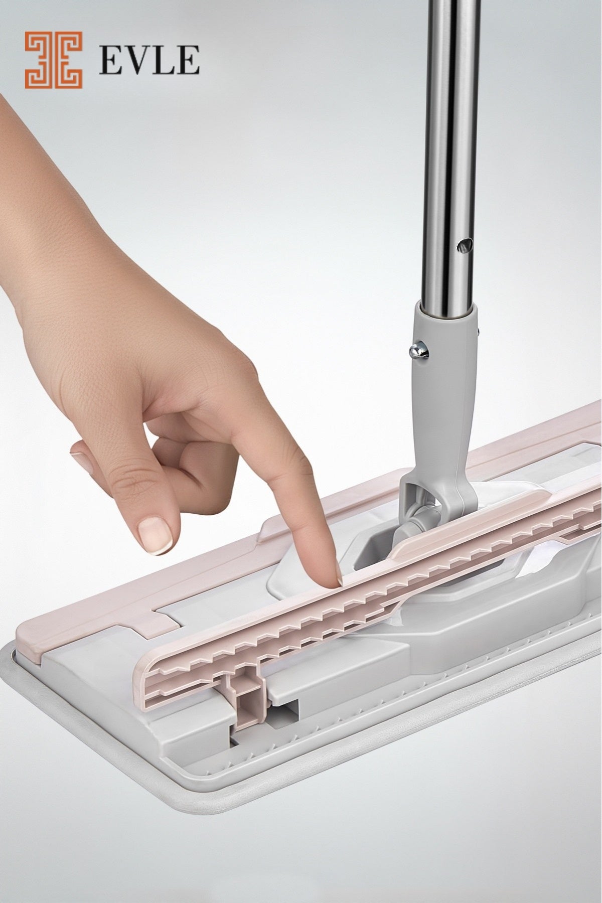 Lavine Mandallı Sprey Mop – Kompakt Gövdeli, Mikrofiber Bez Uyumlu (4XL Bez Destekli)