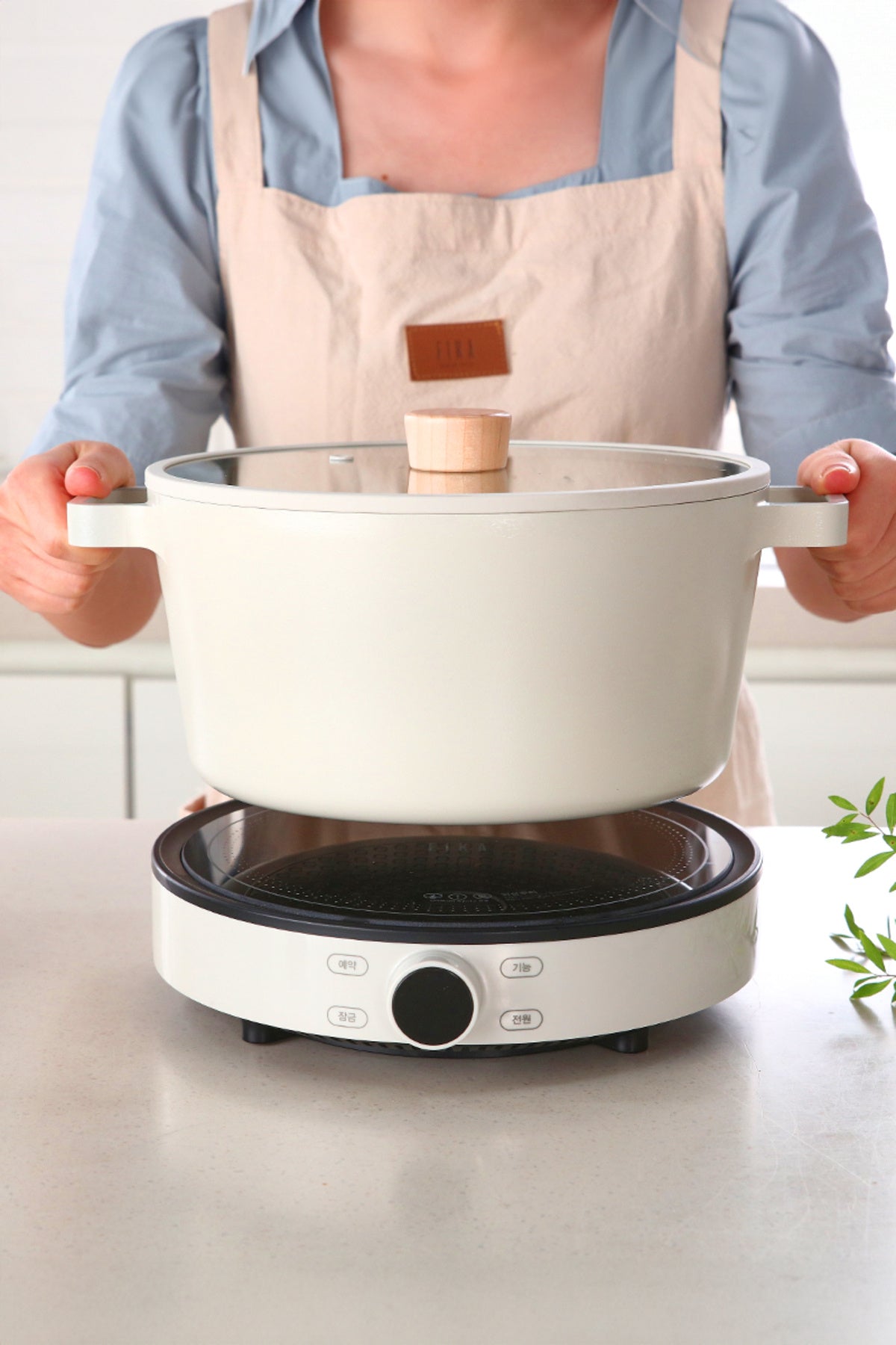 Fika Cam Kapaklı Alüminyum Döküm Derin Tencere 26cm, Bej