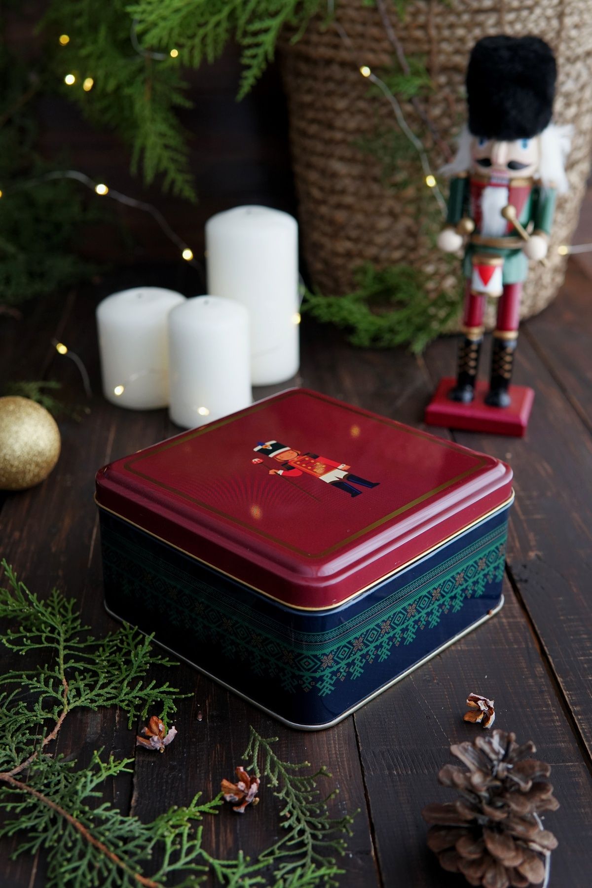 Yılbaşı Temalı 2'li Dekoratif Metal Kutu Seti, Young Soldier Erb521r