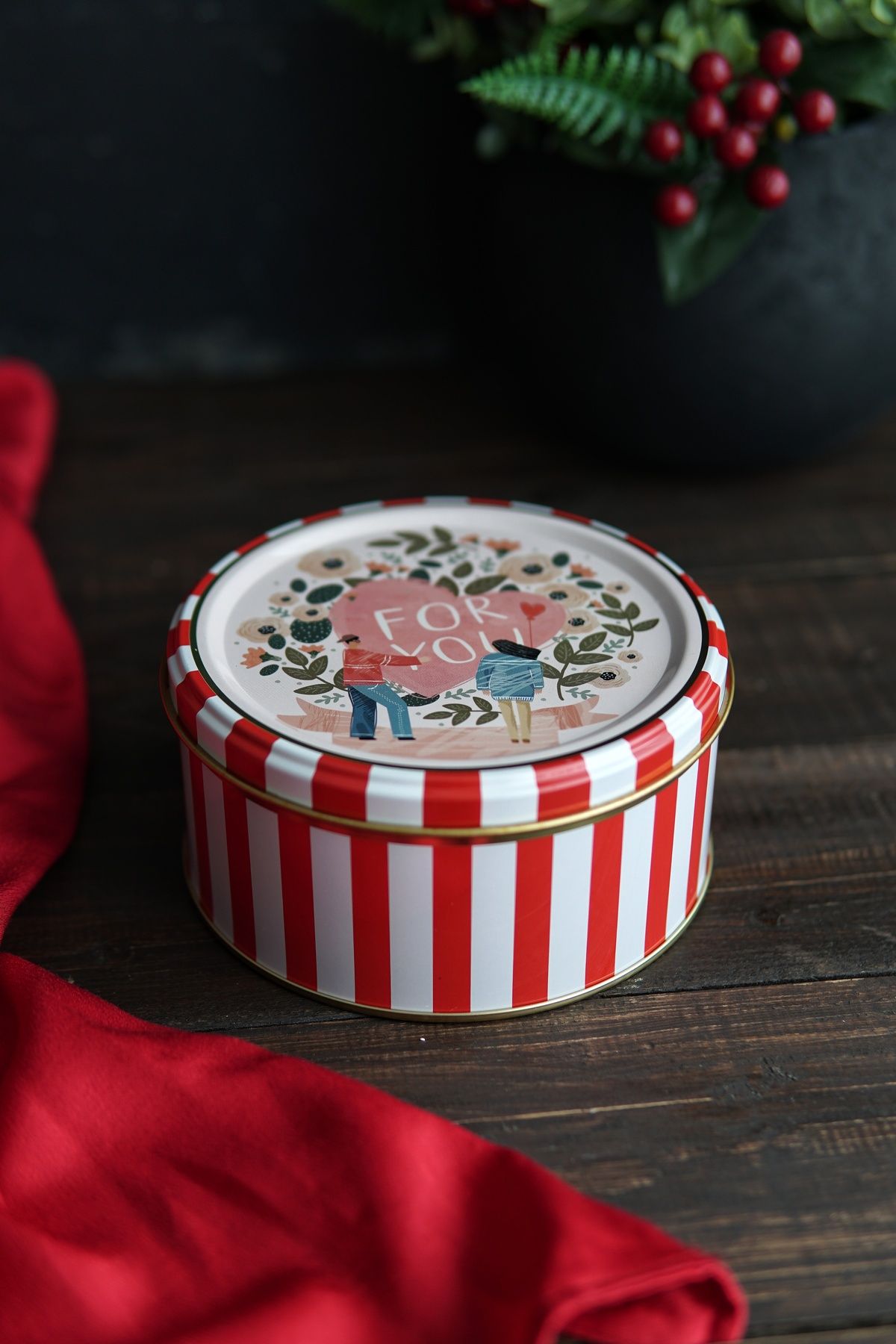 3 Lü Sevgi Temalı, 2 lt  + 1,1 lt + Ø31.5 Cm Tepsi, Love Letter Erb575s