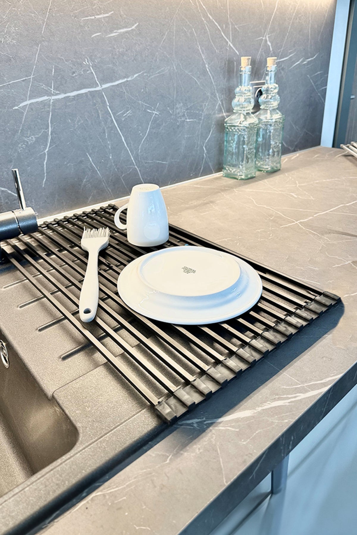 Primanova M-E63-06 Lavabo Üstü Katlanabilen Mutfak Rafı - Siyah