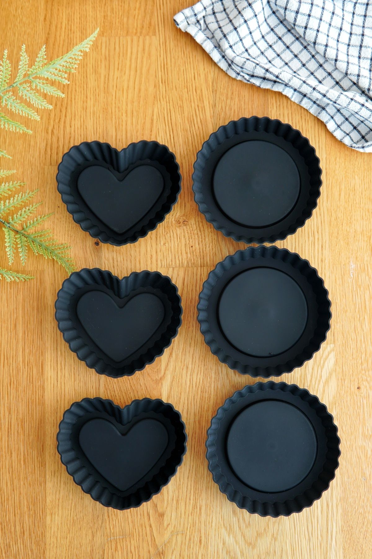 6'lı Mini Silikon Tart Kalıbı, Platinum Silikon, Siyah