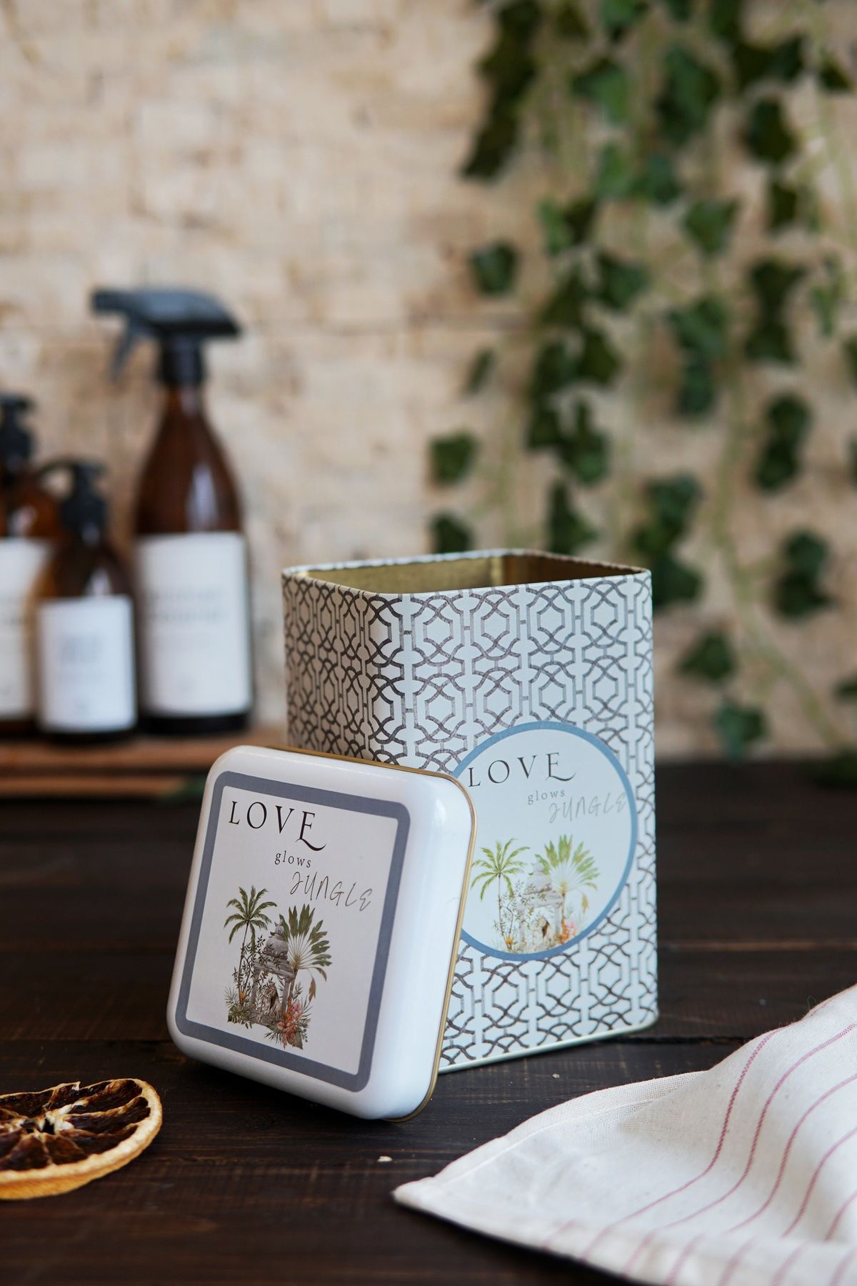 Er022-6ı Forrest Grey Love Desenli Kare Metal Saklama Kabı 11x11 Cm