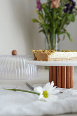 Fanuslu Kek Standı Ruffles Ayak, Beyaz Mermer, 25 cm