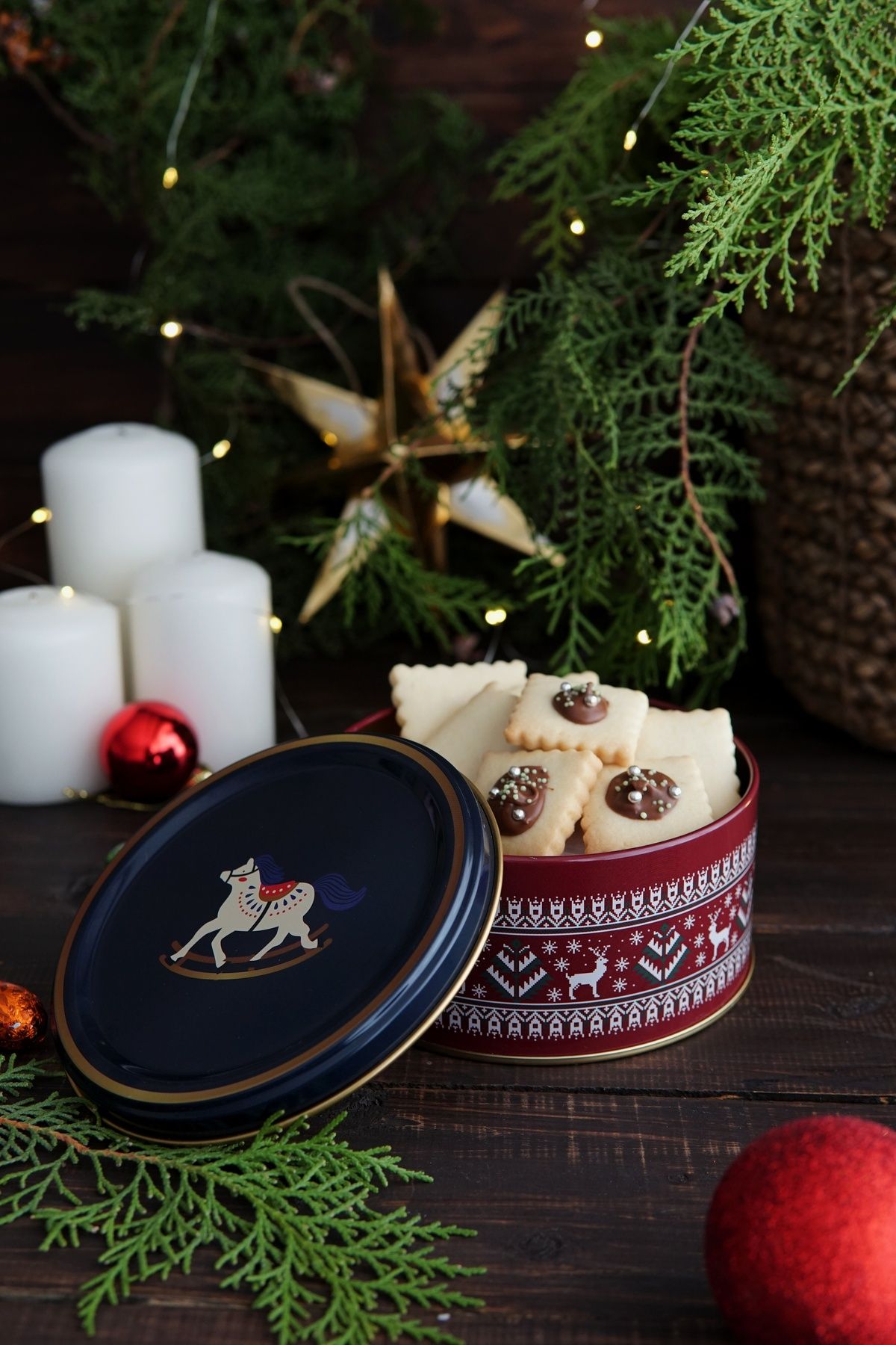 3 Lü Yılbaşı Set, 15.8 X 15.8 X 8 Cm, Ø14 X 7 Cm, Ø31.5 Cm Tepsi Erb571r