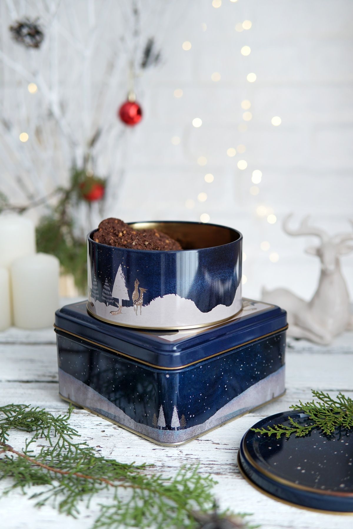 Yılbaşı Temalı 2'li Dekoratif Metal Kutu Seti, Night Deer Erb526t