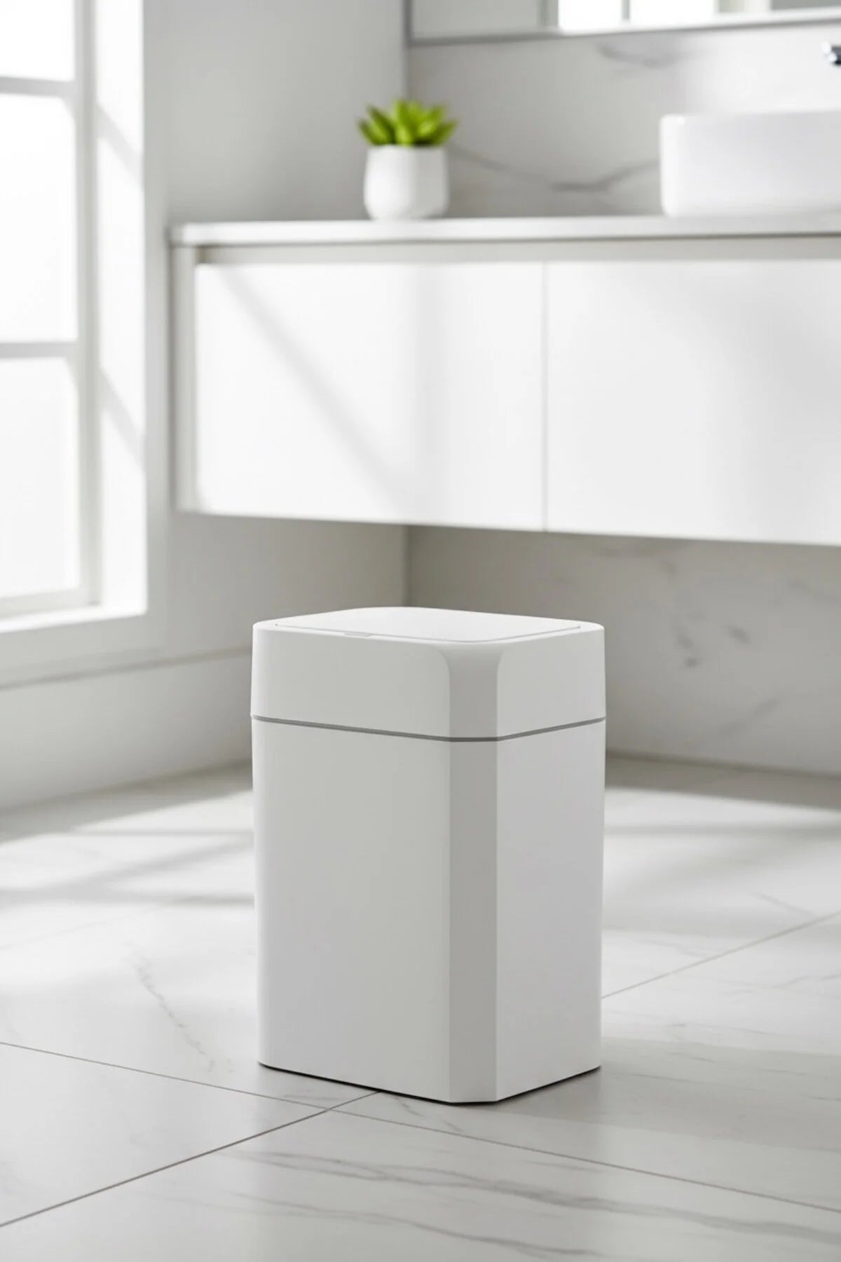 18 Litre Sensörlü Otomatik Kapak Açan Çöp Kovası