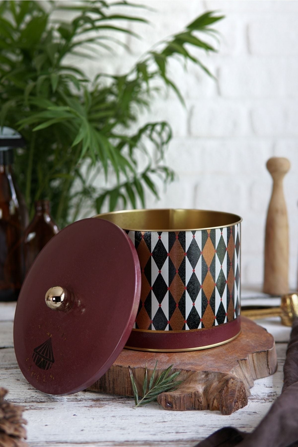 Circus Desenli Yuvarlak Metal Saklama Kabı 14 Cm, Erzak Kabı - Organizer 17,5 Cm X 13 Cm Er145-t8