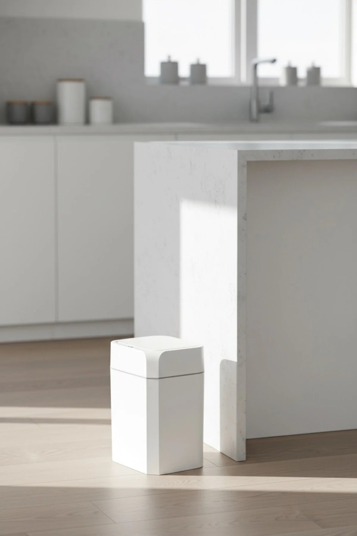 18 Litre Sensörlü Otomatik Kapak Açan Çöp Kovası