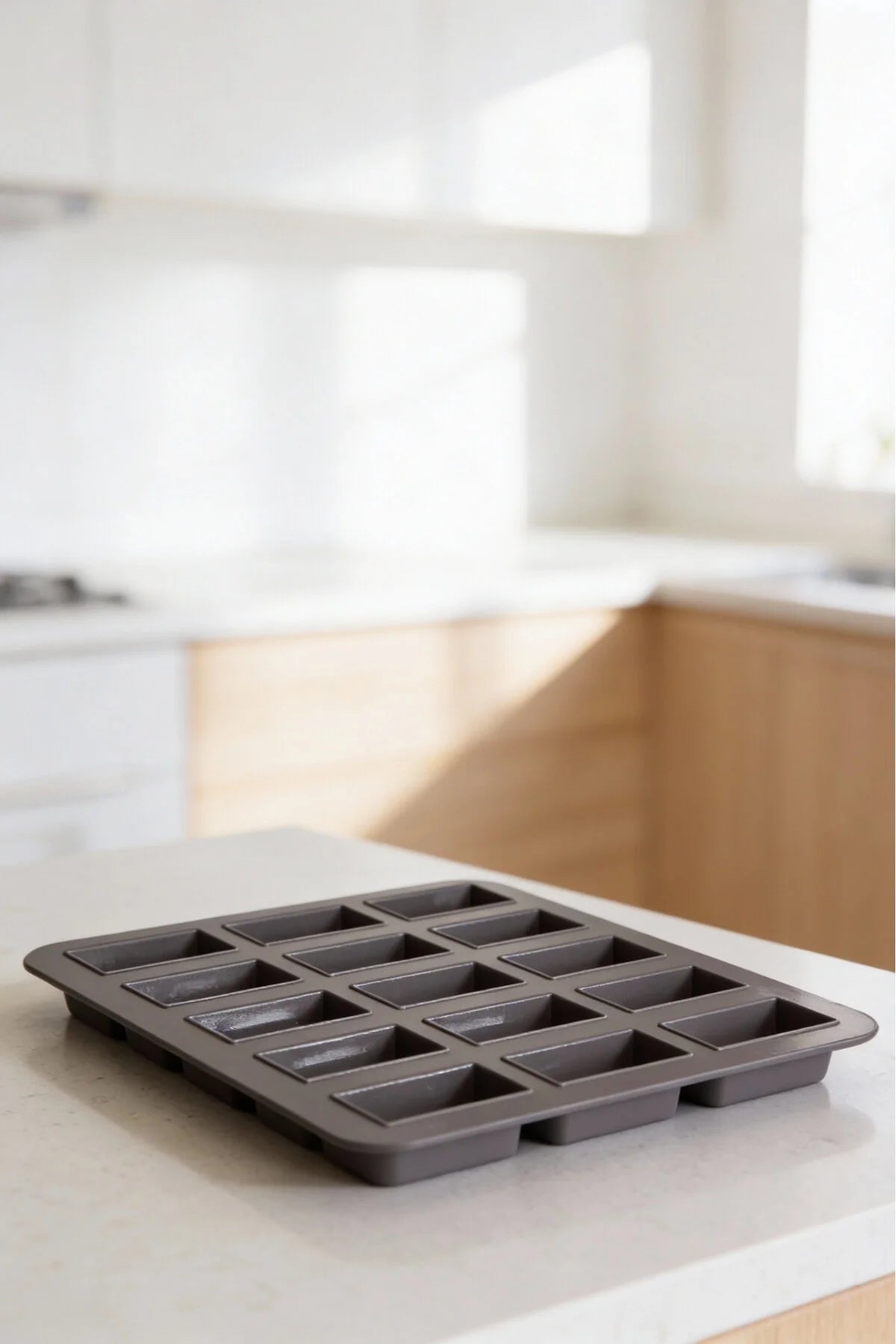 15 Gözlü Silikon Mini Kek Kalıbı – Dikdörtgen Mini Baton Kalıp, Yapışmaz (24,5 x 24,5 cm)