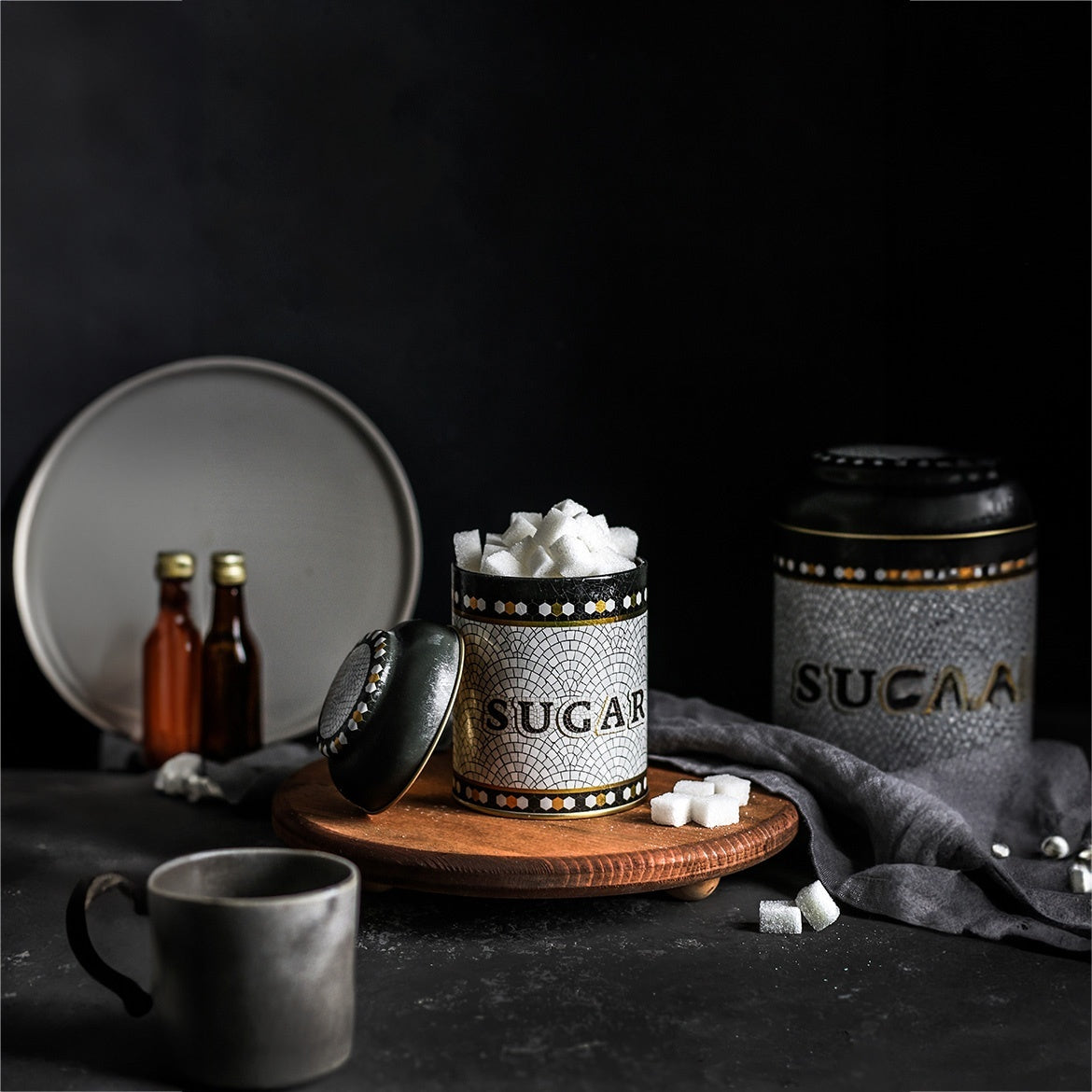 Yuvarlak Metal Saklama Kabı, Ø 9 x 11 cm, Kubbe Kapak, 0,6 lt