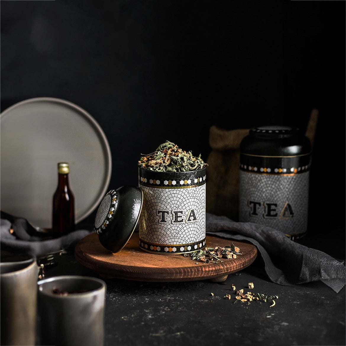 Yuvarlak Metal Saklama Kabı, Ø 9 x 11 cm, Kubbe Kapak, 0,6 lt