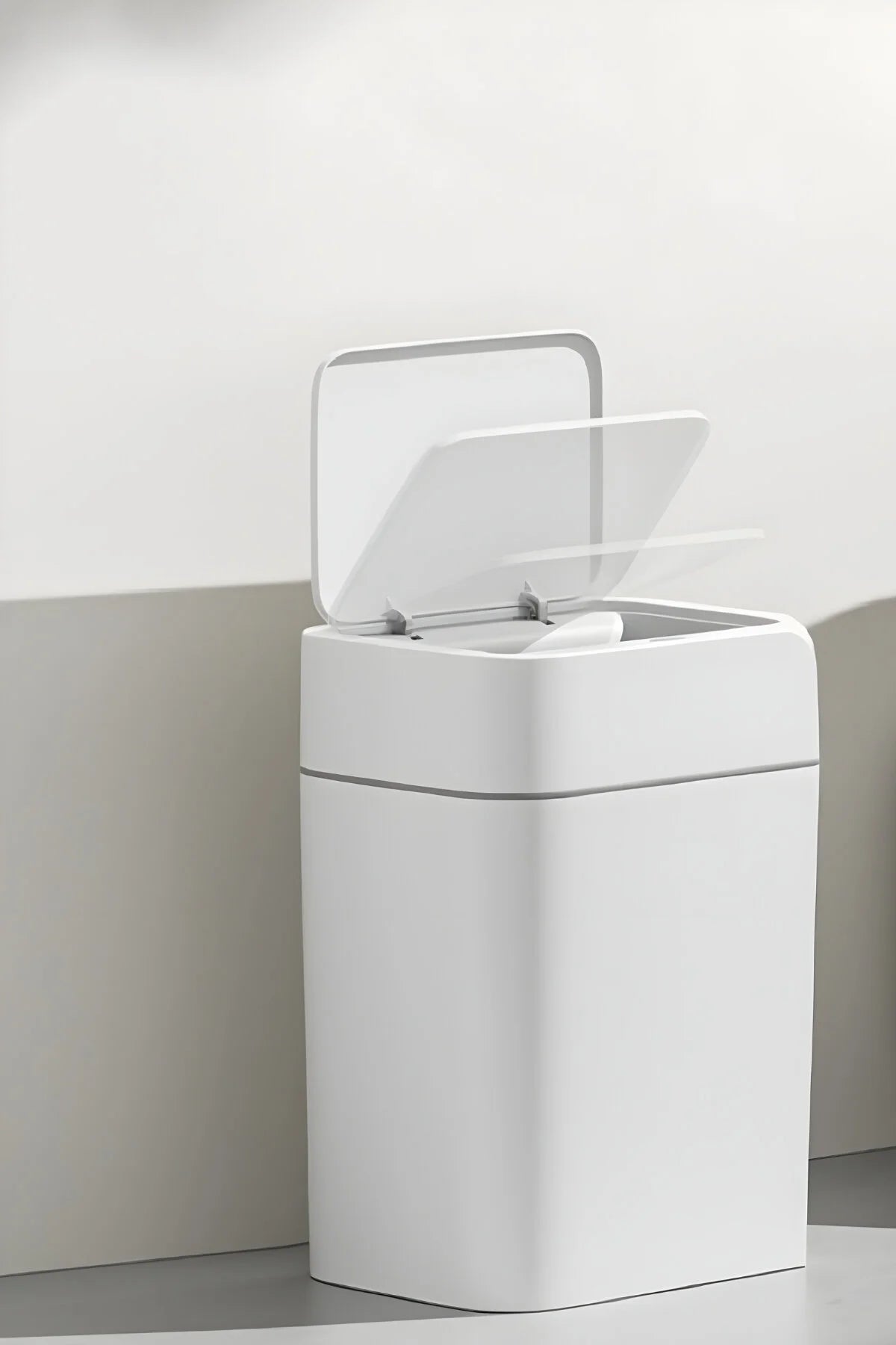 18 Litre Sensörlü Otomatik Kapak Açan Çöp Kovası