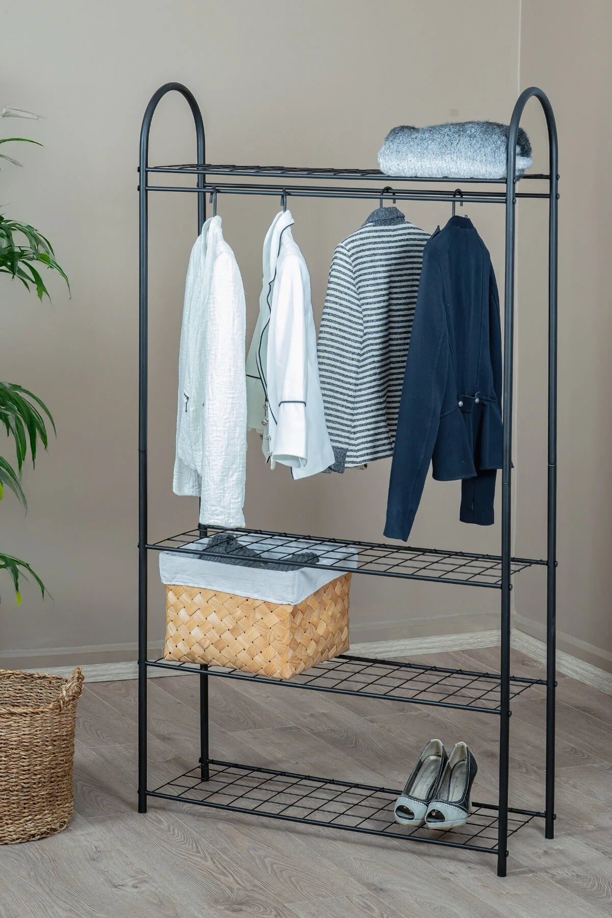 Metal Ayaklı Askılık, 4 Raflı Elbise Askılığı, Yatak Odası Antre için Modern Açık Gardırop