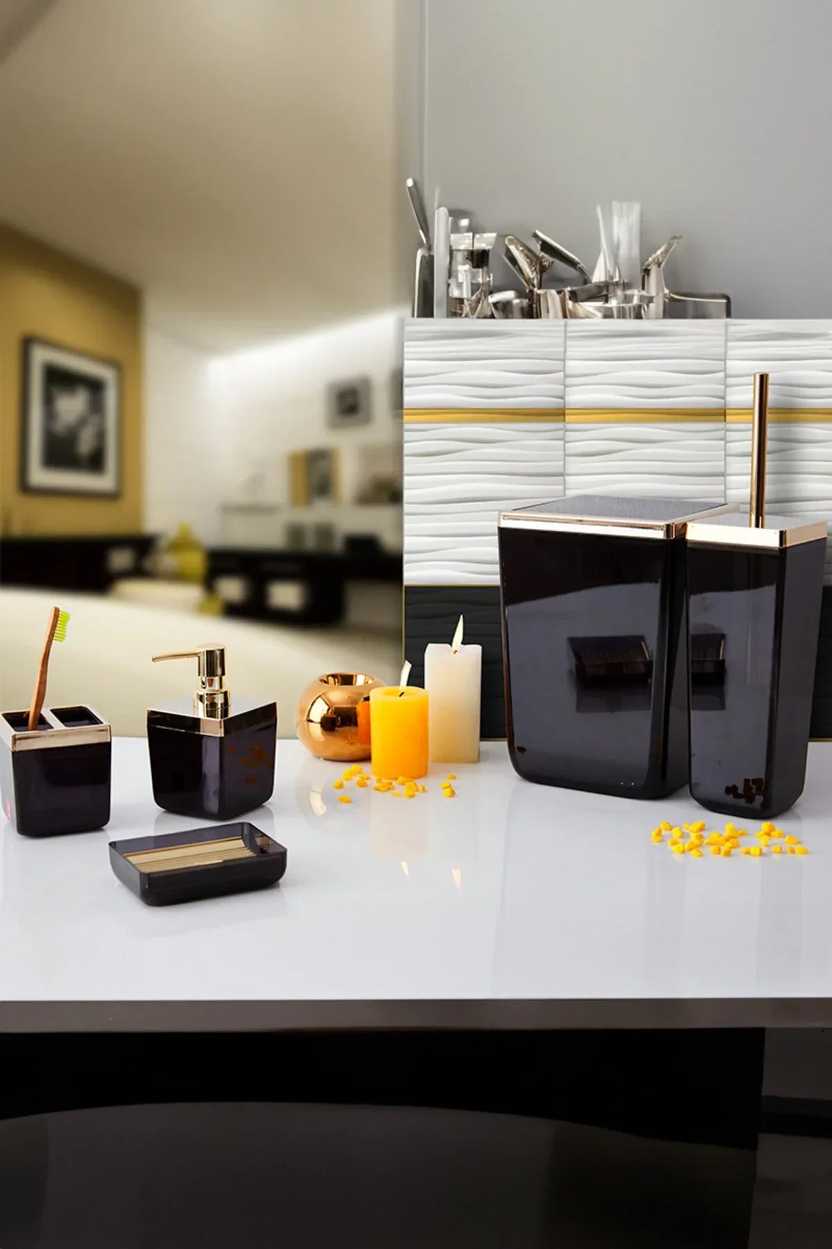 Toskana Banyo Seti / Şeffaf Siyah-Altın Çerçeve