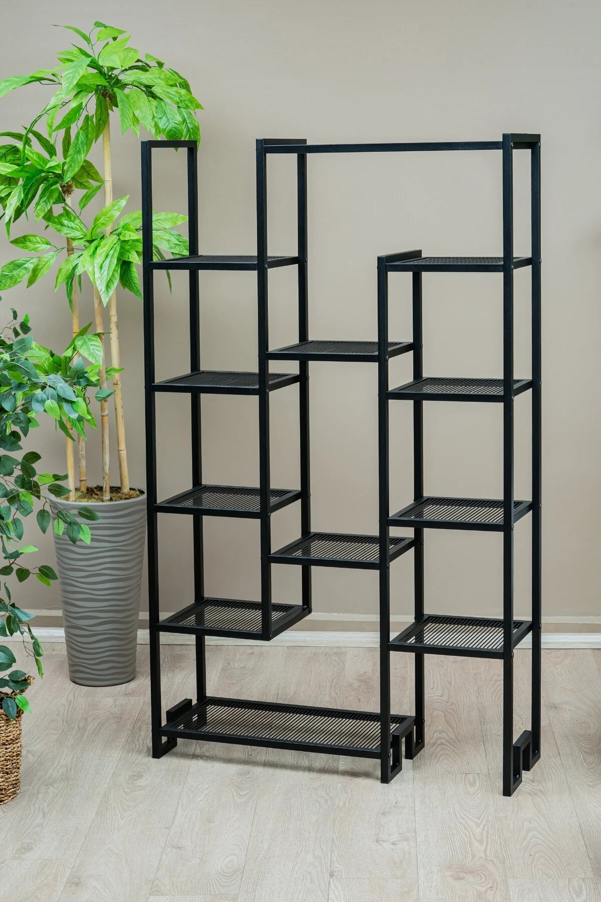 Çok Amaçlı Kademeli Metal Raf, 12 Gözlü Kitaplık ve Saksı Standı, Siyah Organizer Ünite