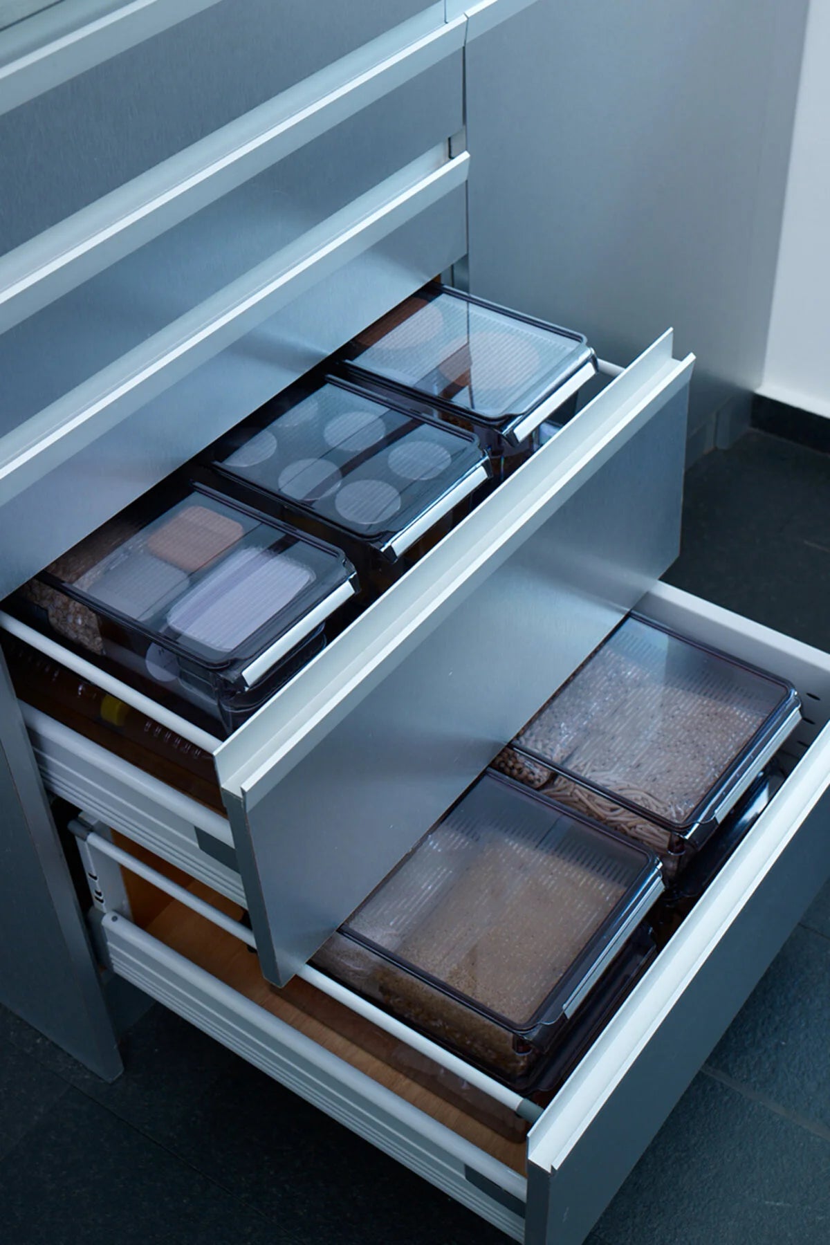 Kapaklı Banyo Mutfak Düzenleyici Raf Ps 360*150*100 Mm Şeffaf Siyah